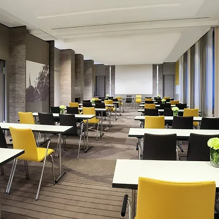מלון Sheraton Westpark