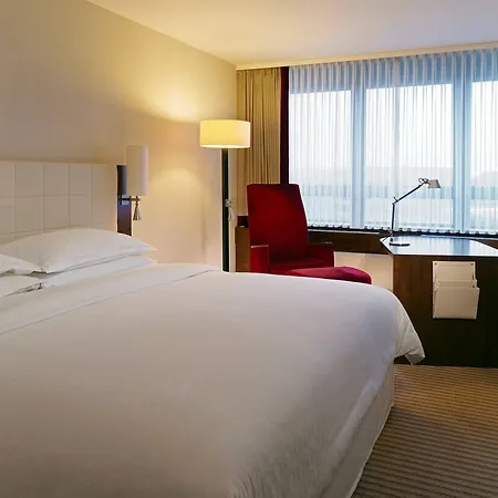 Sheraton Westpark 4*