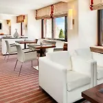 Sheraton Westpark فندق 4*