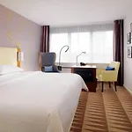 Hotel Sheraton Westpark 4*