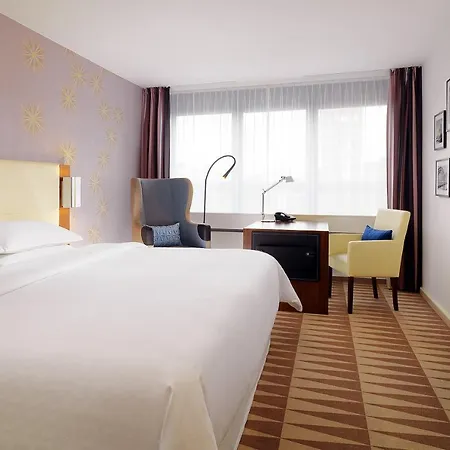 Hotell Sheraton Westpark 4*