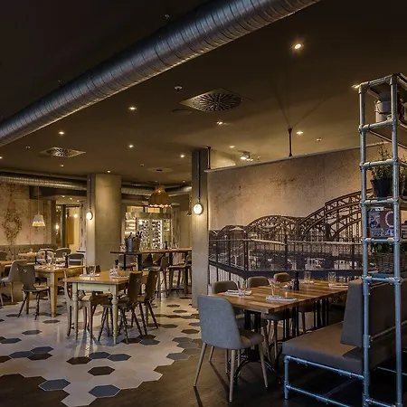 Hotel Sheraton Westpark 4*