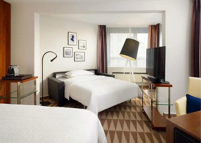 Hotel Sheraton Westpark 4*
