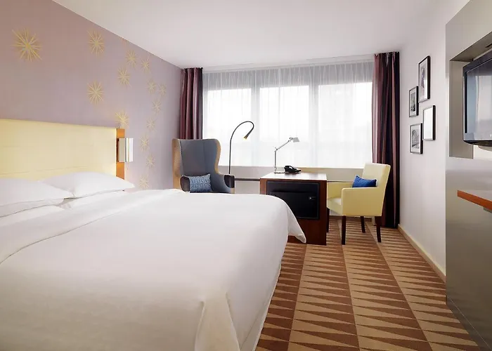 Hotel Sheraton Westpark 4*